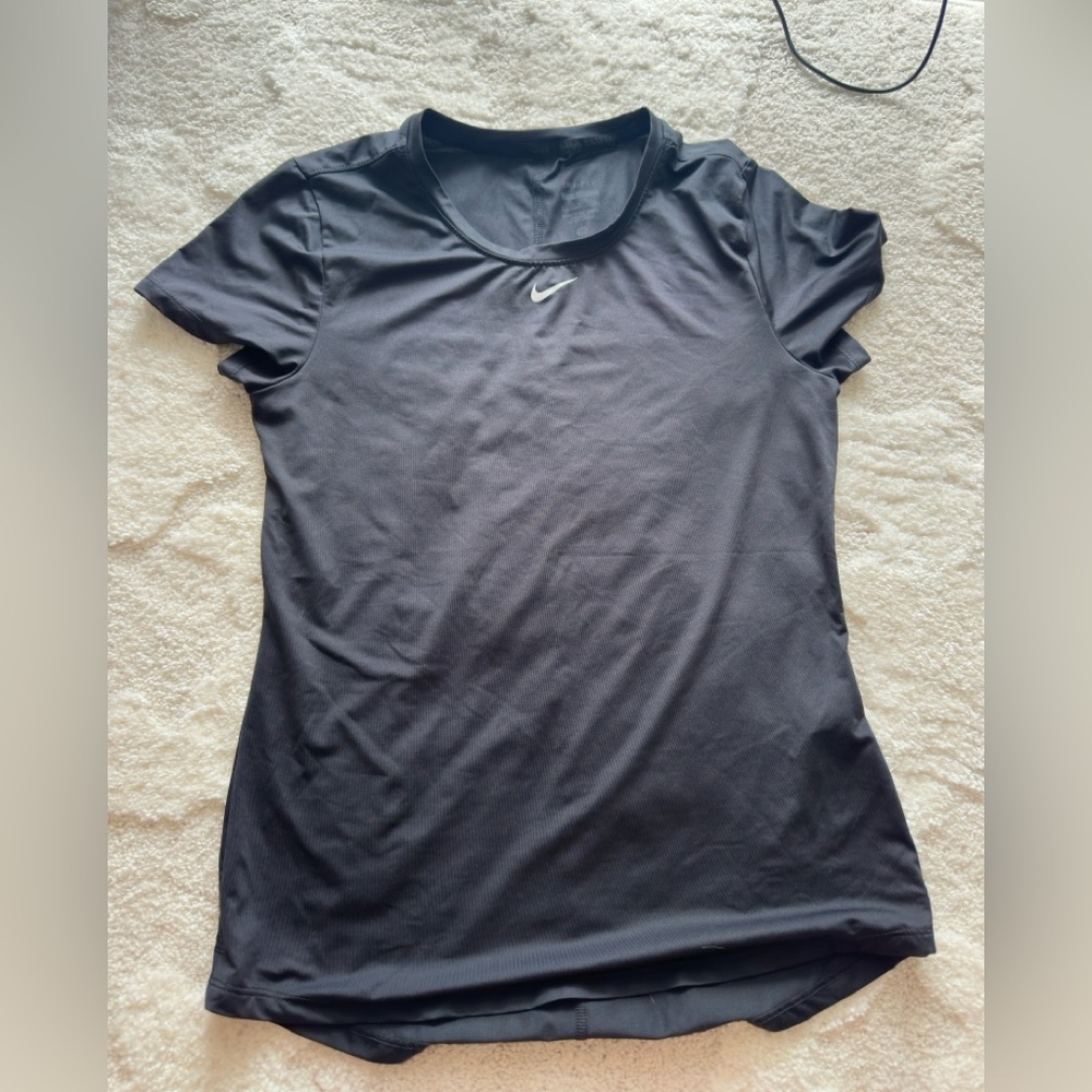 Nike Women's Black T-Shirt
